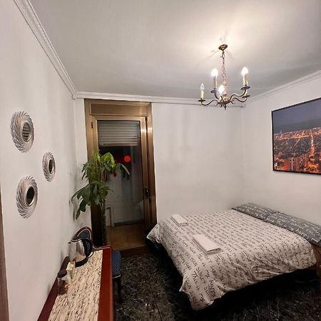 Room Familiar Sants Barcelona Exterior foto