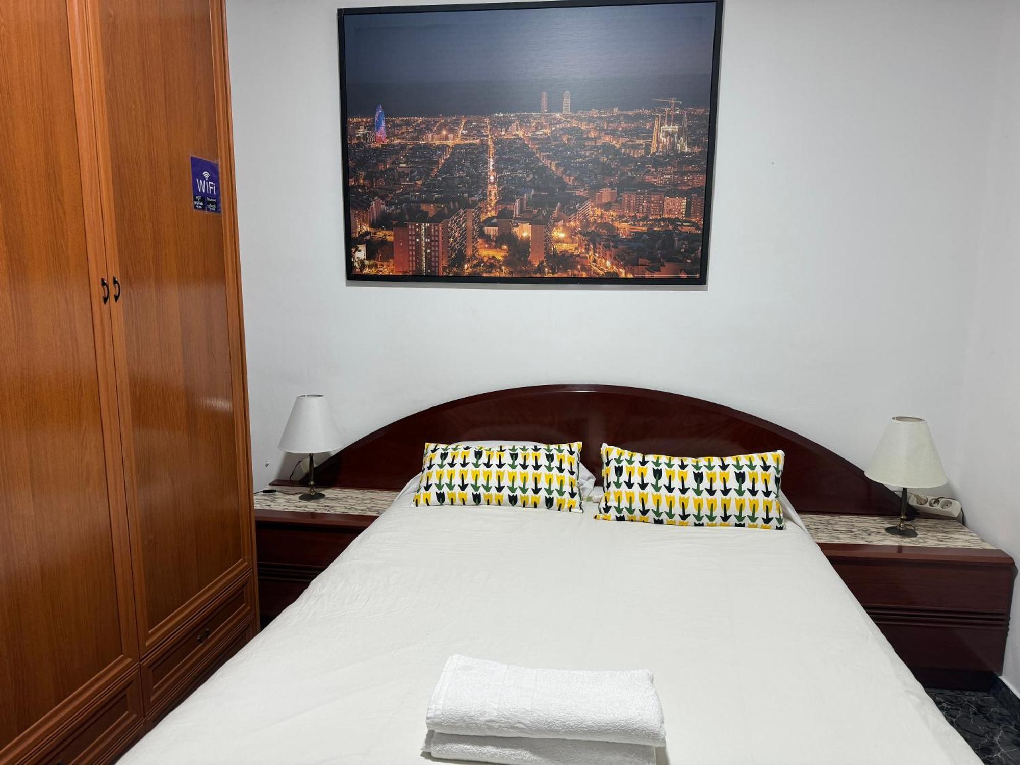 Room Familiar Sants Barcelona Exterior foto